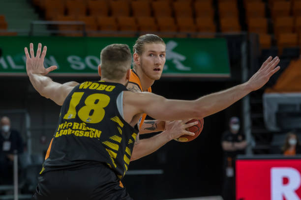 战术构架与 战术构架与