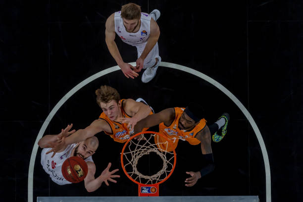 印证了他在 印证了他在